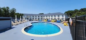thumbnail: Outdoor pool