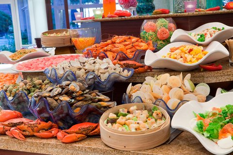 Le Sextant Restaurant - Seafood Buffet