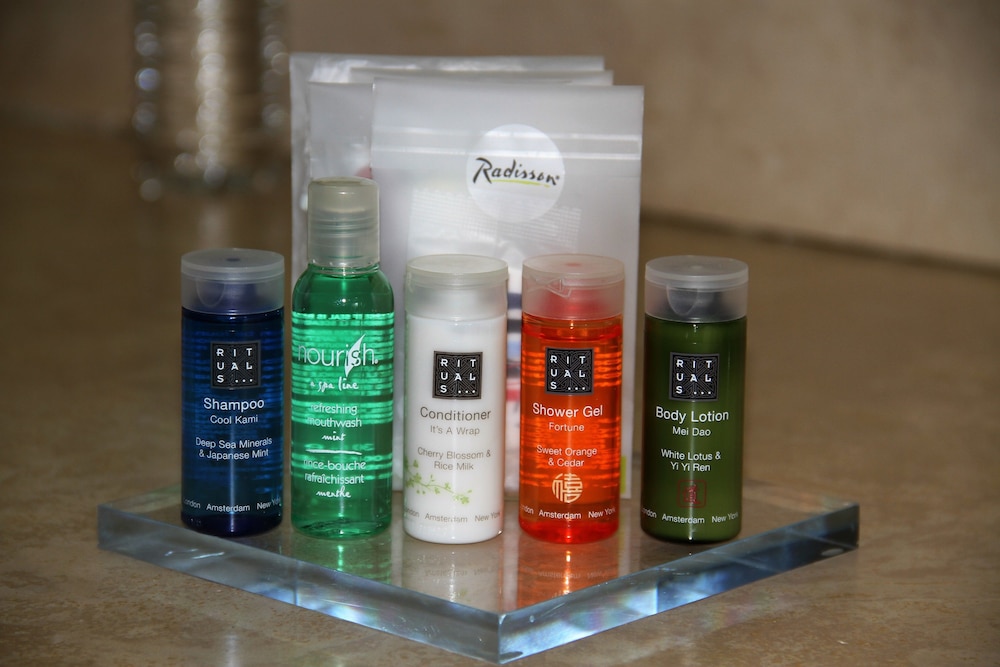 Bathroom amenities