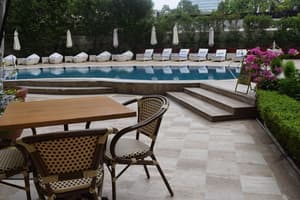 thumbnail: Outdoor pool