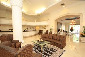 thumbnail: Lobby sitting area