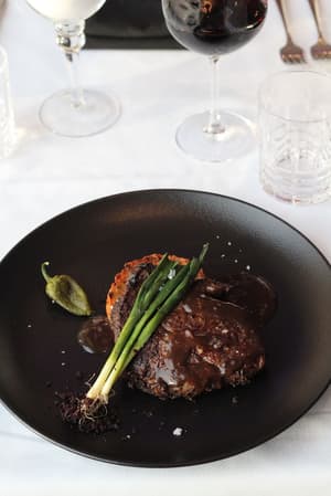 thumbnail: Restaurant