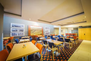 thumbnail: Restaurant