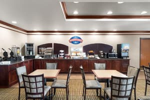 thumbnail: Breakfast area