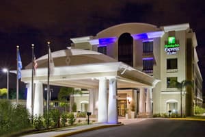 Holiday Inn Express Hotel & Suites Tampa-Usf-Busch Gardens