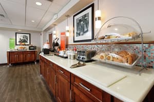 thumbnail: Breakfast area