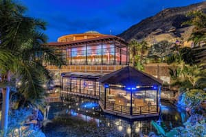 thumbnail: Bar (on property)