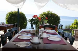 thumbnail: Restaurant