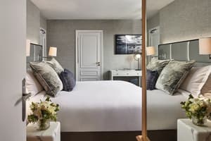 thumbnail: Room