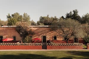 thumbnail: Front of property