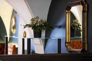 thumbnail: Interior