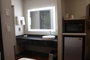 thumbnail: Bathroom