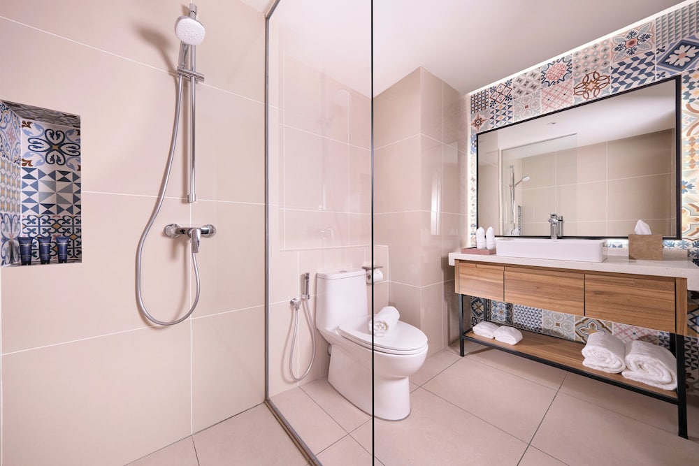 Bathroom shower