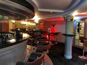 thumbnail: Bar (on property)