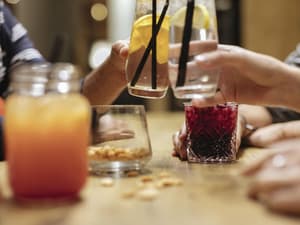 thumbnail: Bar (on property)