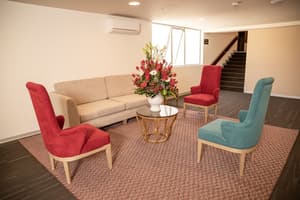 thumbnail: Lobby lounge