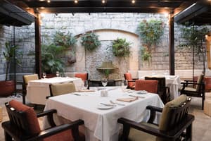thumbnail: Restaurant