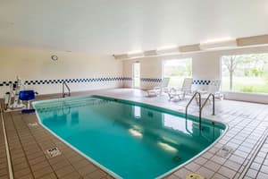 thumbnail: Pool