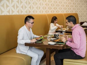 thumbnail: Restaurant
