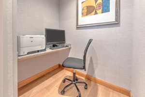 thumbnail: Business center