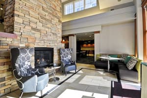 thumbnail: Lobby lounge