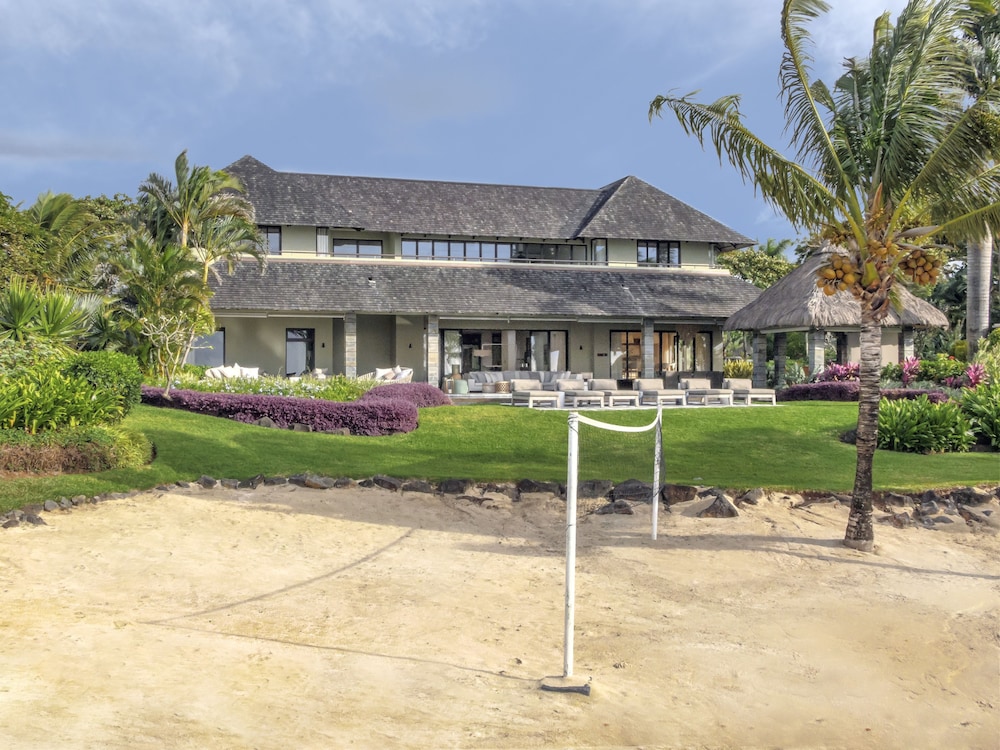 Beach/ocean view