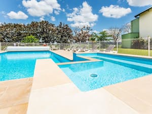 thumbnail: Pool