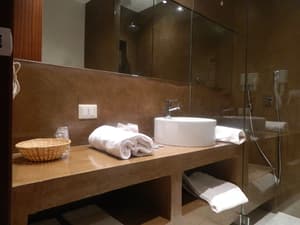 thumbnail: Bathroom