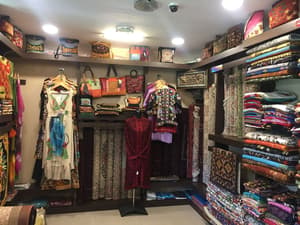 thumbnail: Gift shop