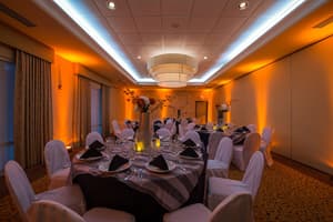 thumbnail: Banquet hall