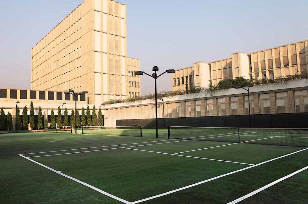 Tennis court