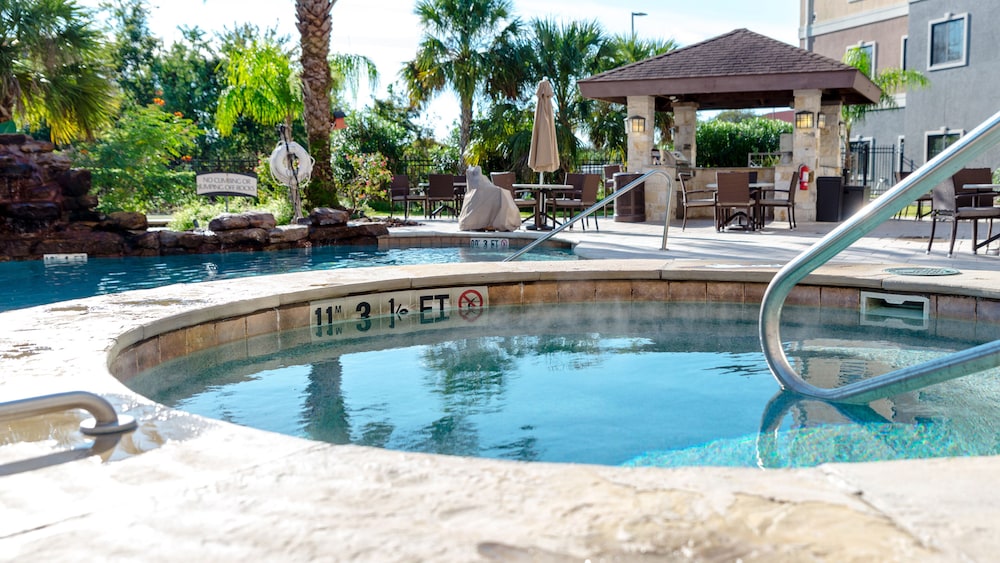 League City thumbnail