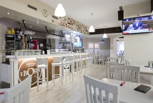 thumbnail: Bar (on property)