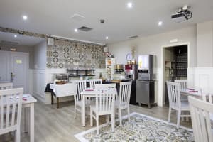 thumbnail: Breakfast area