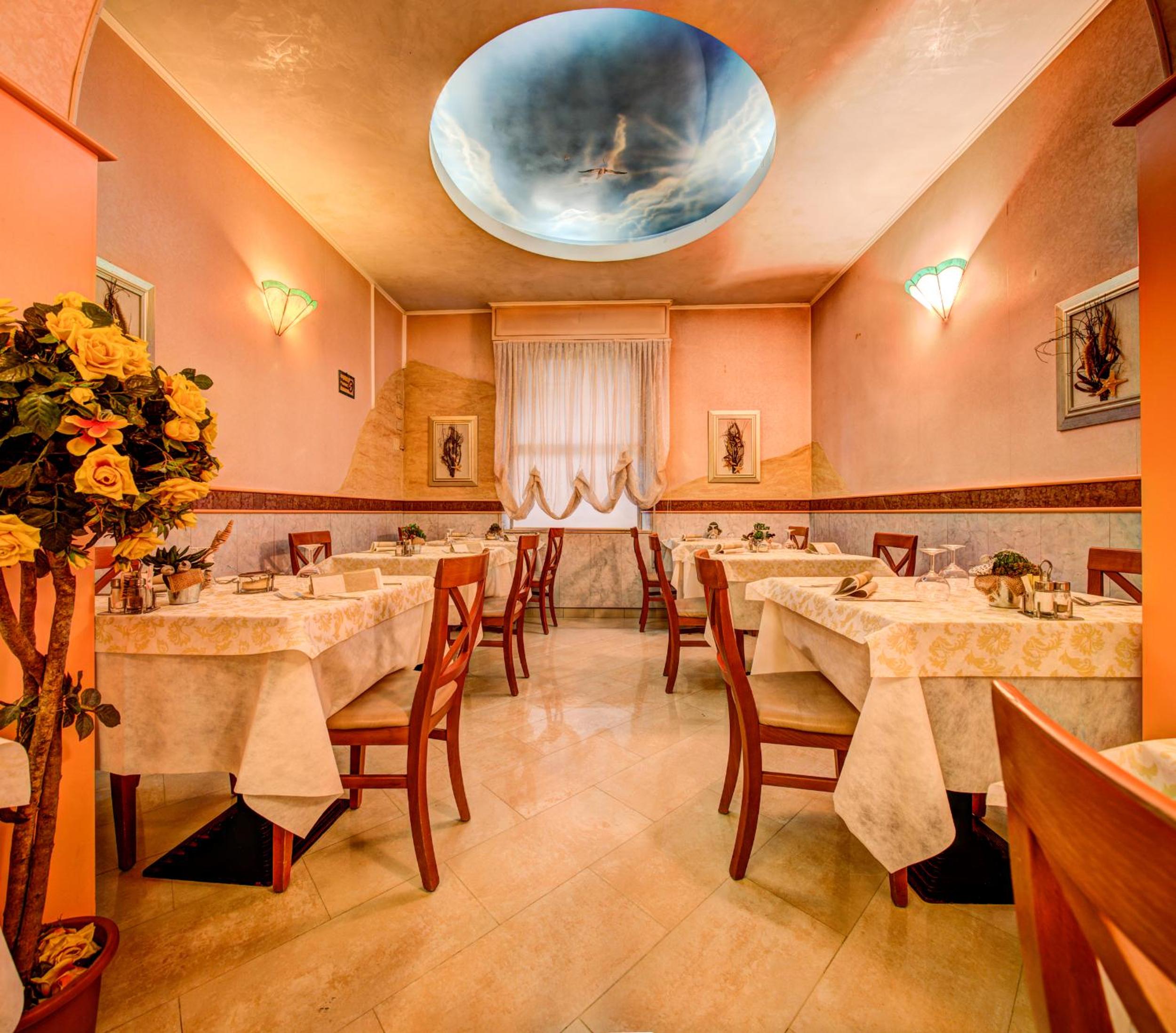 Restaurant-cafeteria