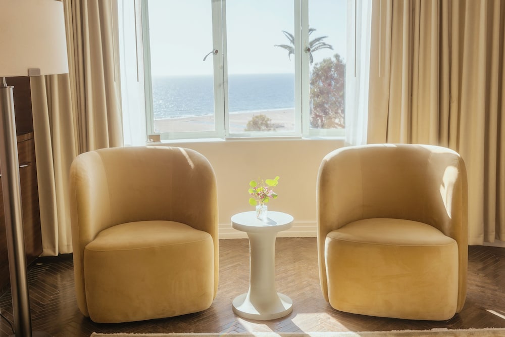 Beach/ocean view