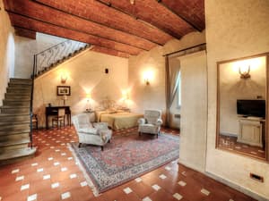 thumbnail: Interior