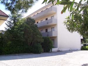 thumbnail: General view