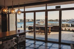 thumbnail: Restaurant