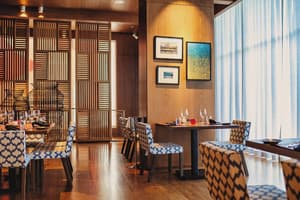 thumbnail: Restaurant