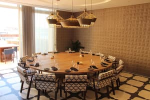 thumbnail: Restaurant