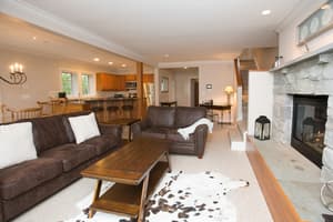 thumbnail: Living room