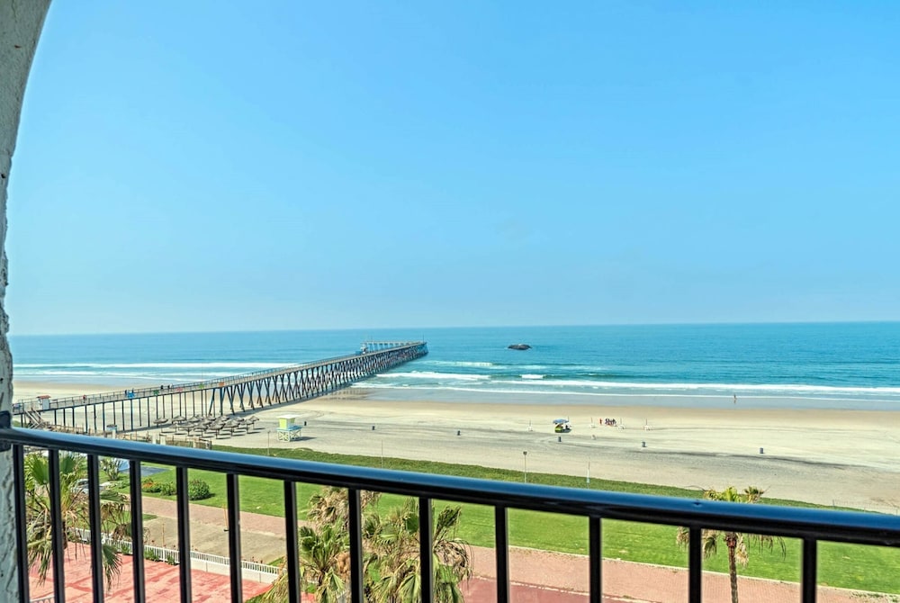 Beach/ocean view