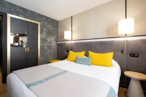 thumbnail: Interior