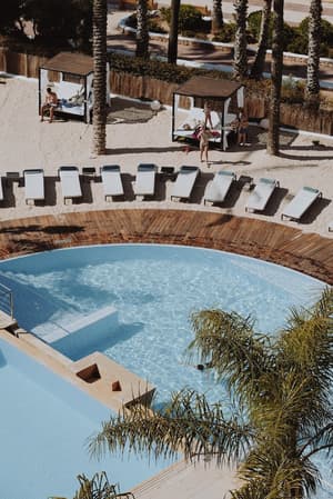 thumbnail: Pool