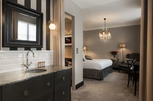 thumbnail: Room
