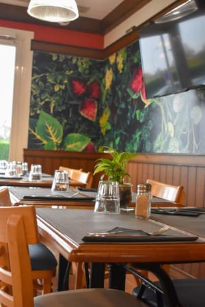 thumbnail: Restaurant