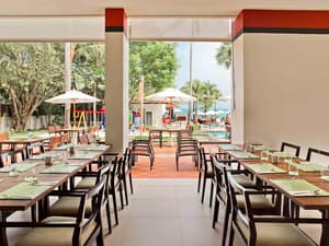 thumbnail: Breakfast area