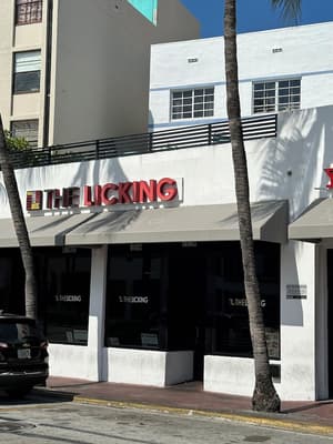 thumbnail: Restaurant
