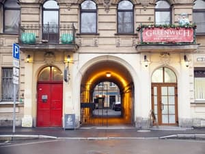 thumbnail: Property entrance